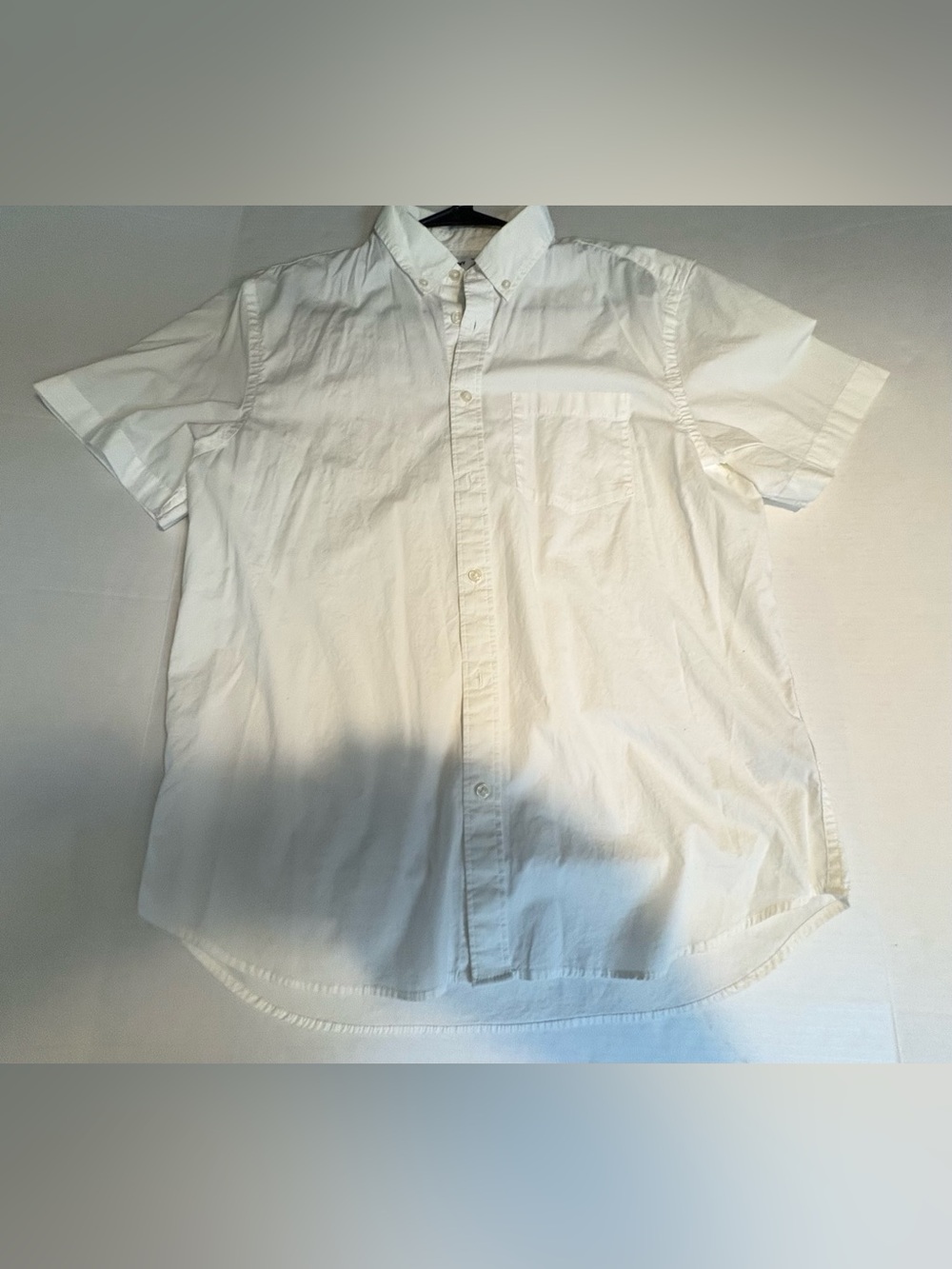 Old Navy White Short-Sleeve Button-Down Shirt